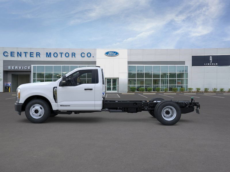 New 2026 Ford F350 XL image 3