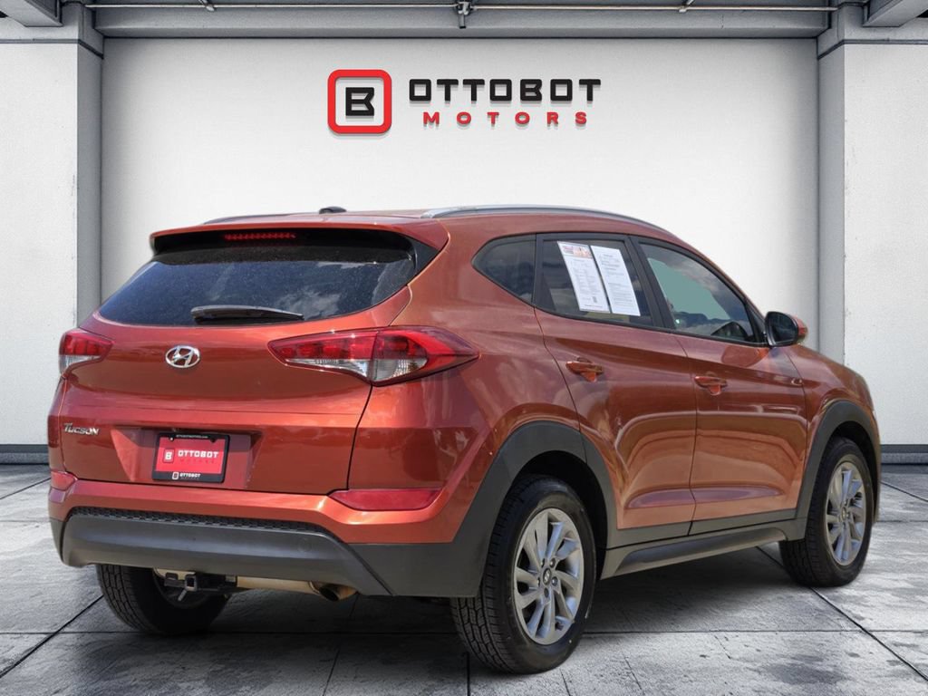 Used 2016 Hyundai Tucson SE w/ Option Group 02 FWD image 4