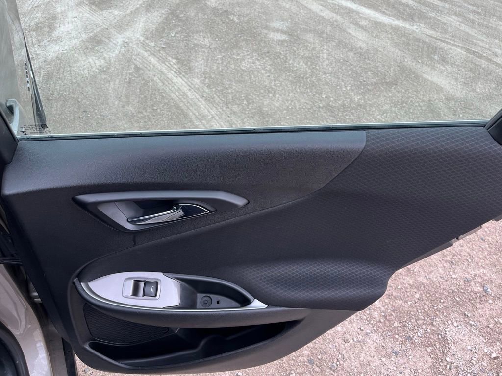 Used 2022 Chevrolet Malibu LT FWD image 31