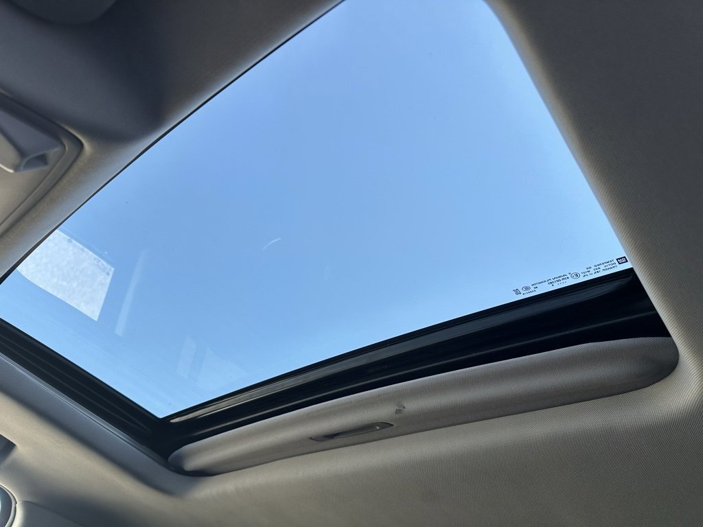 Used 2020 Cadillac Escalade Luxury image 18