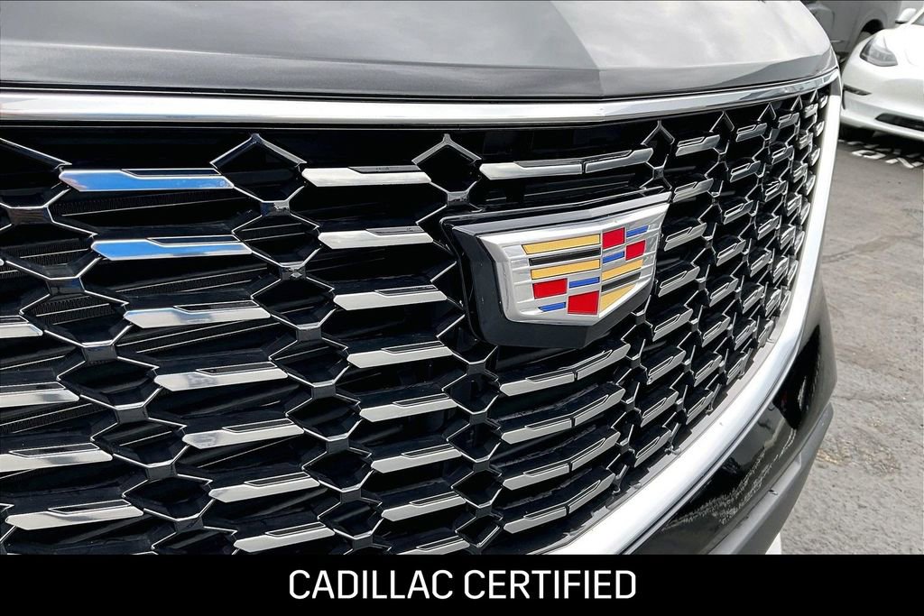 Used 2023 Cadillac XT4 Premium Luxury w/ Cold Weather Package image 29