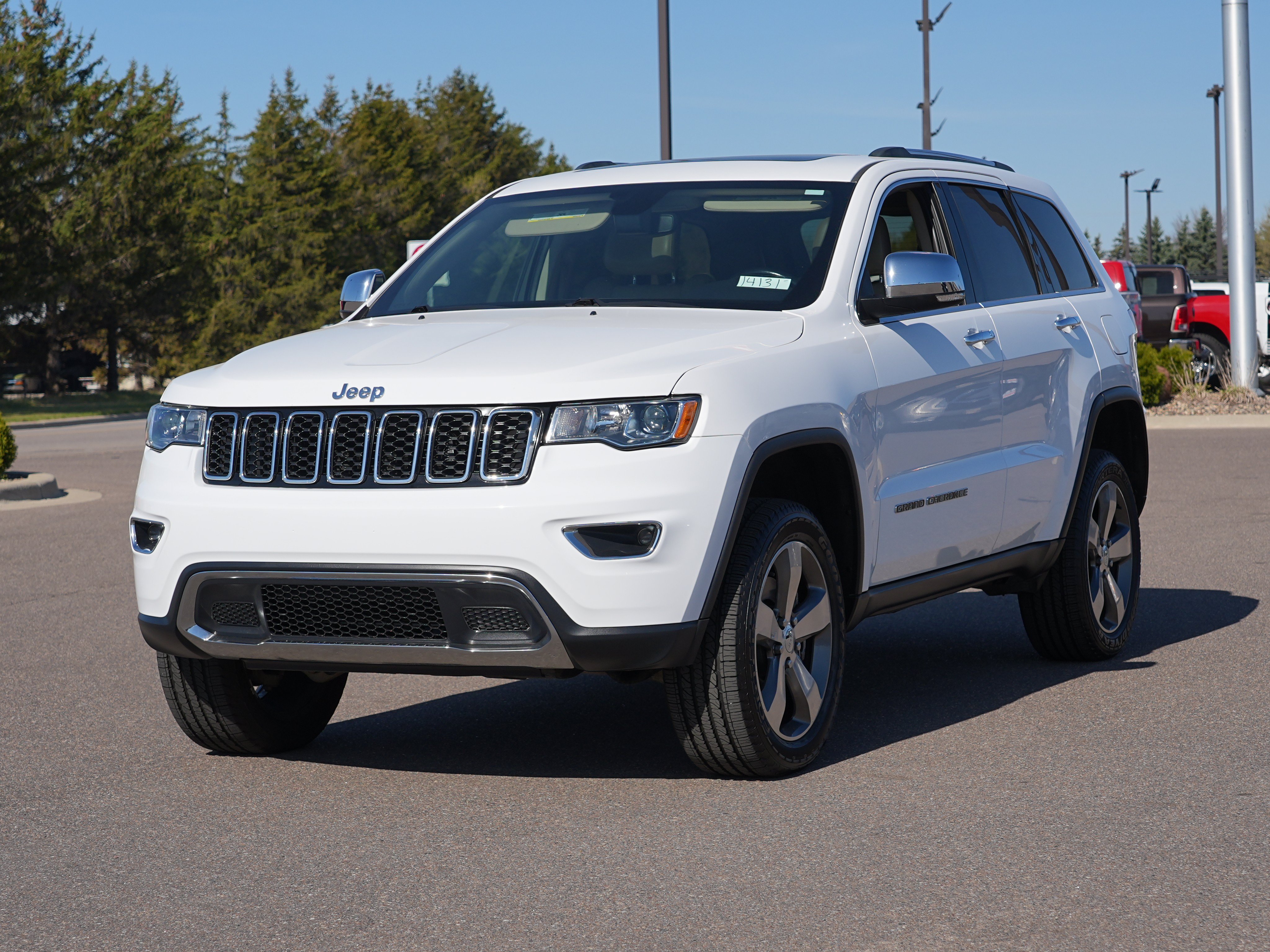 Used 2021 Jeep Grand Cherokee Limited AWD/4WD image 7
