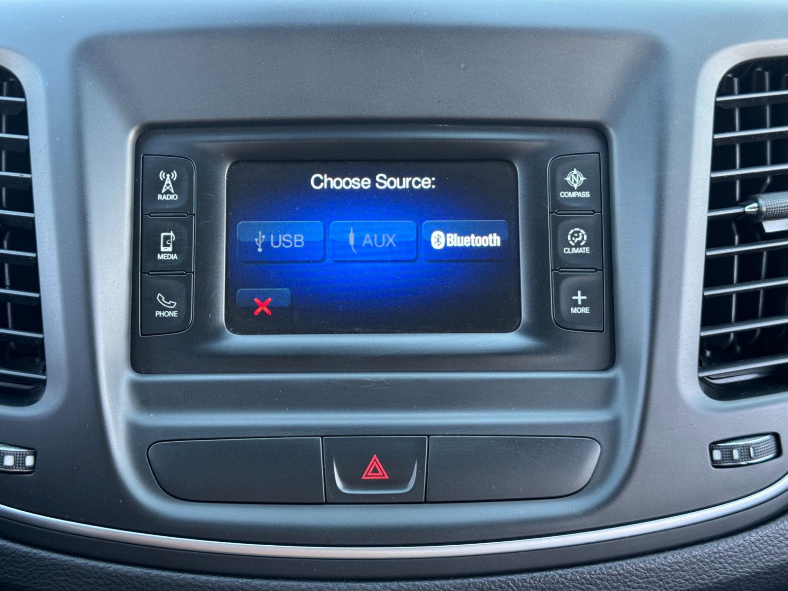 Used 2015 Chrysler 200 Limited w/ Convenience Group image 23