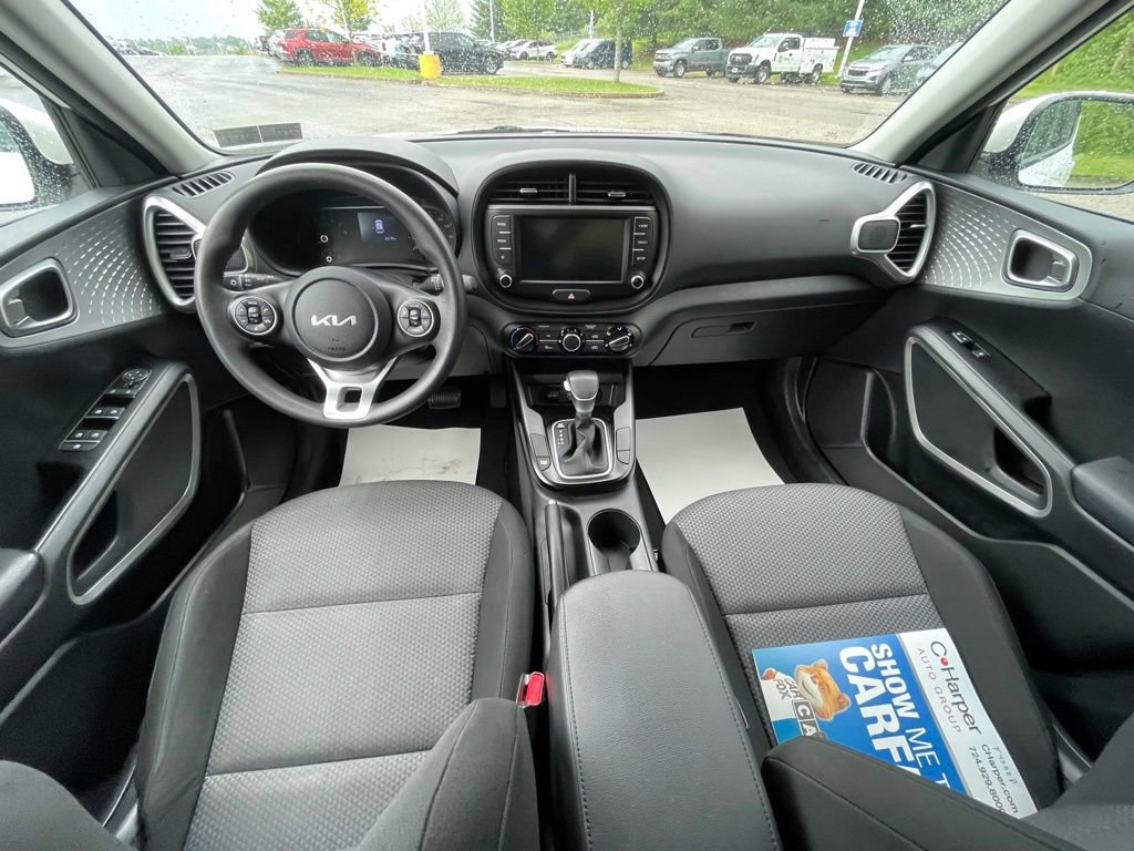 Certified 2022 Kia Soul LX FWD image 18