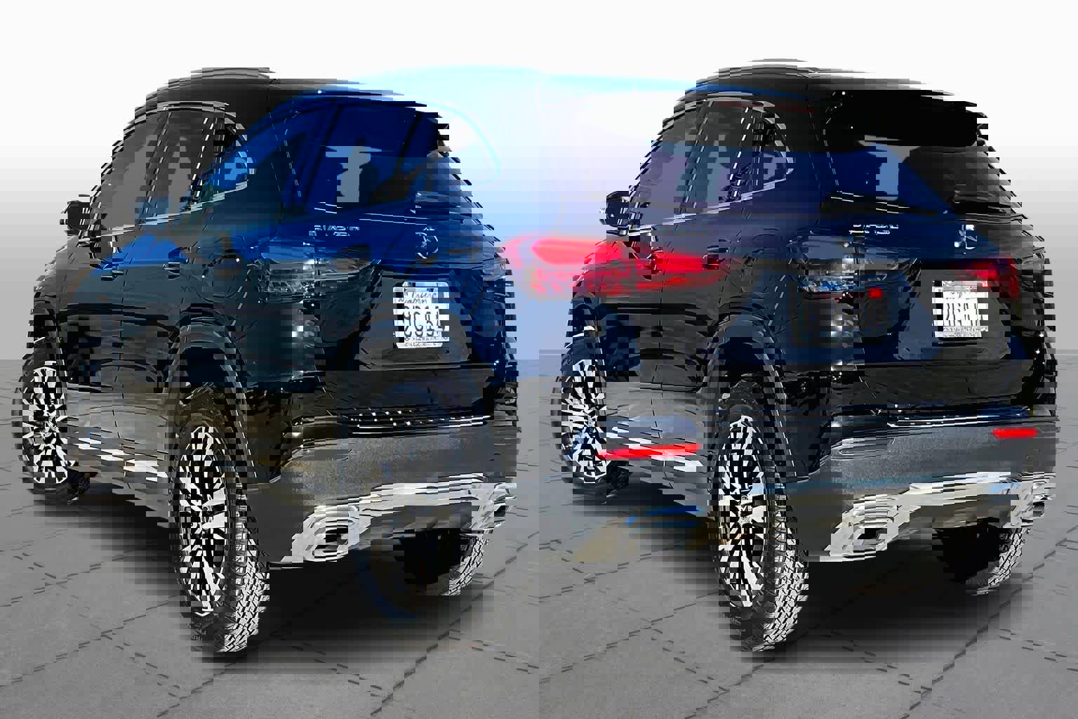 Used 2025 Mercedes-Benz GLA 250 image 11