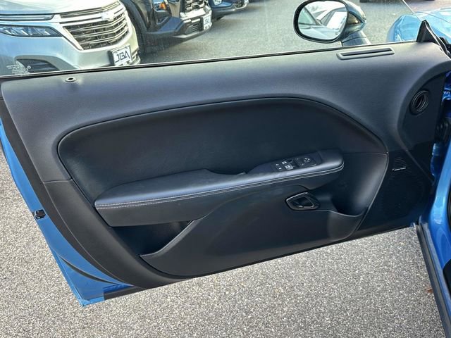 Used 2016 Dodge Challenger SRT Hellcat image 16