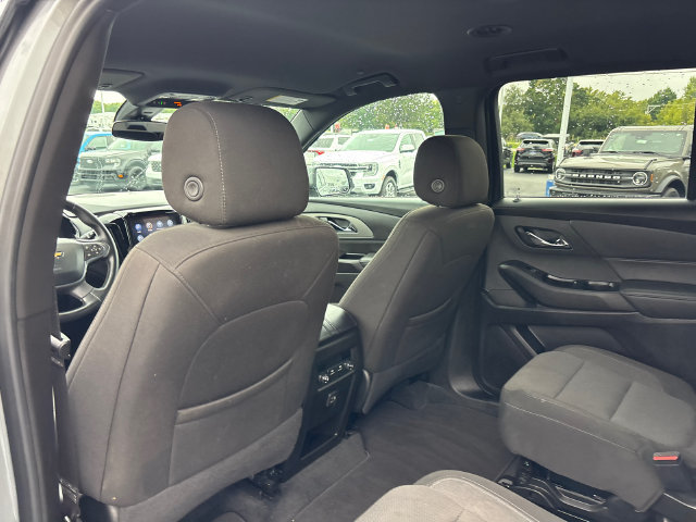 Used 2023 Chevrolet Traverse LT FWD image 26