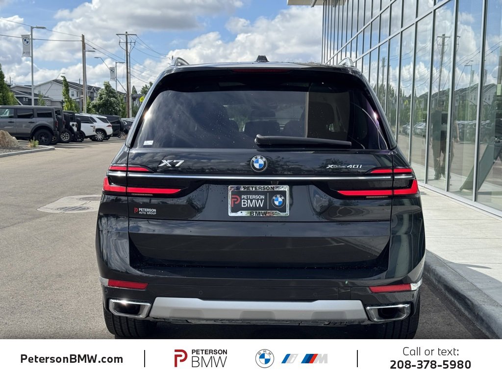 Used 2023 BMW X7 xDrive40i image 4