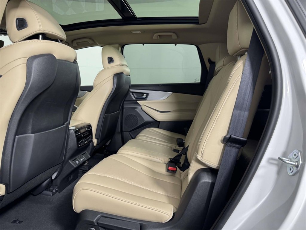 Used 2024 Acura MDX SH-AWD w/ Technology Package image 33