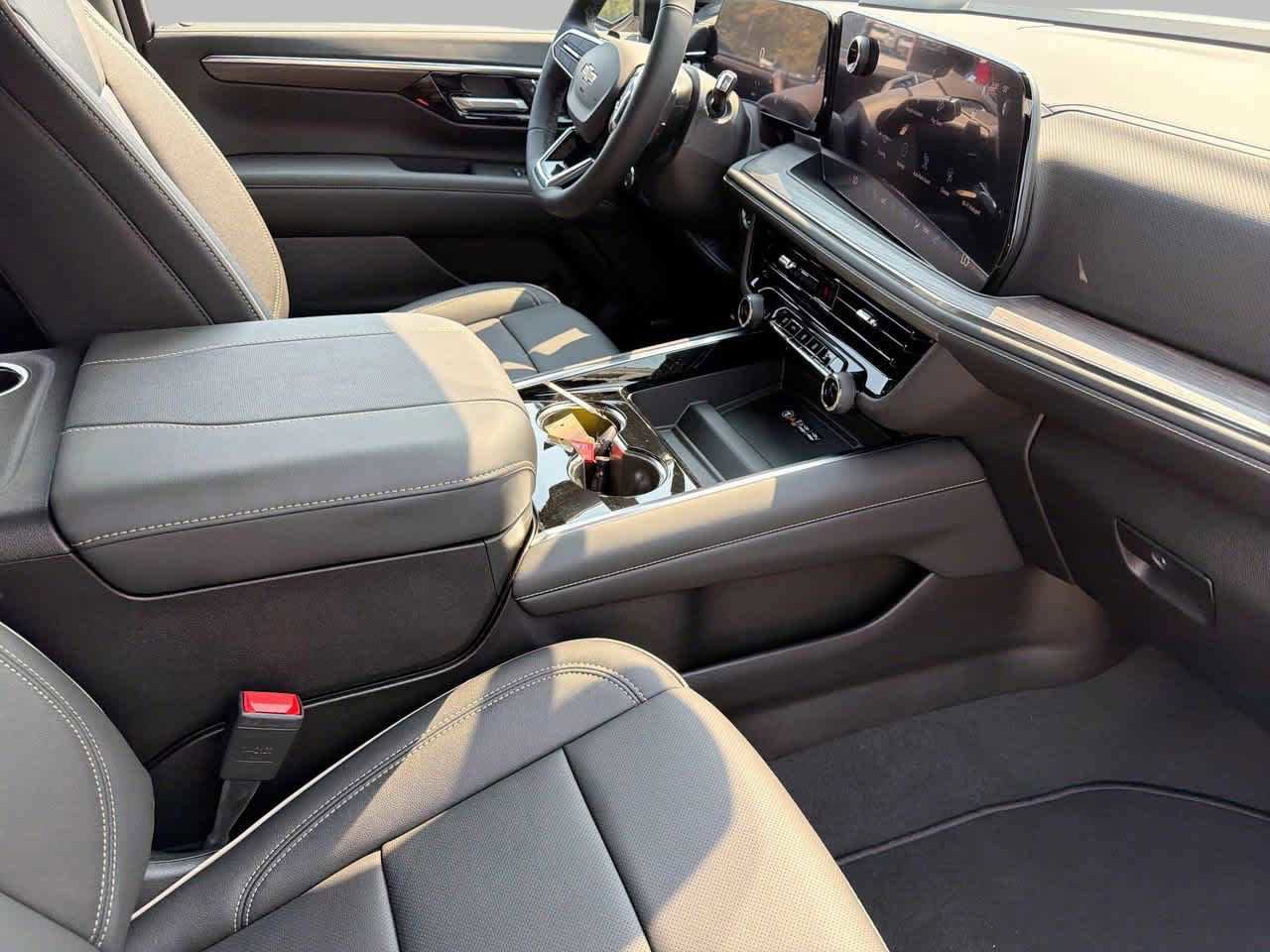 New 2026 Chevrolet Tahoe Premier w/ Sun And Tow Package AWD/4WD image 10