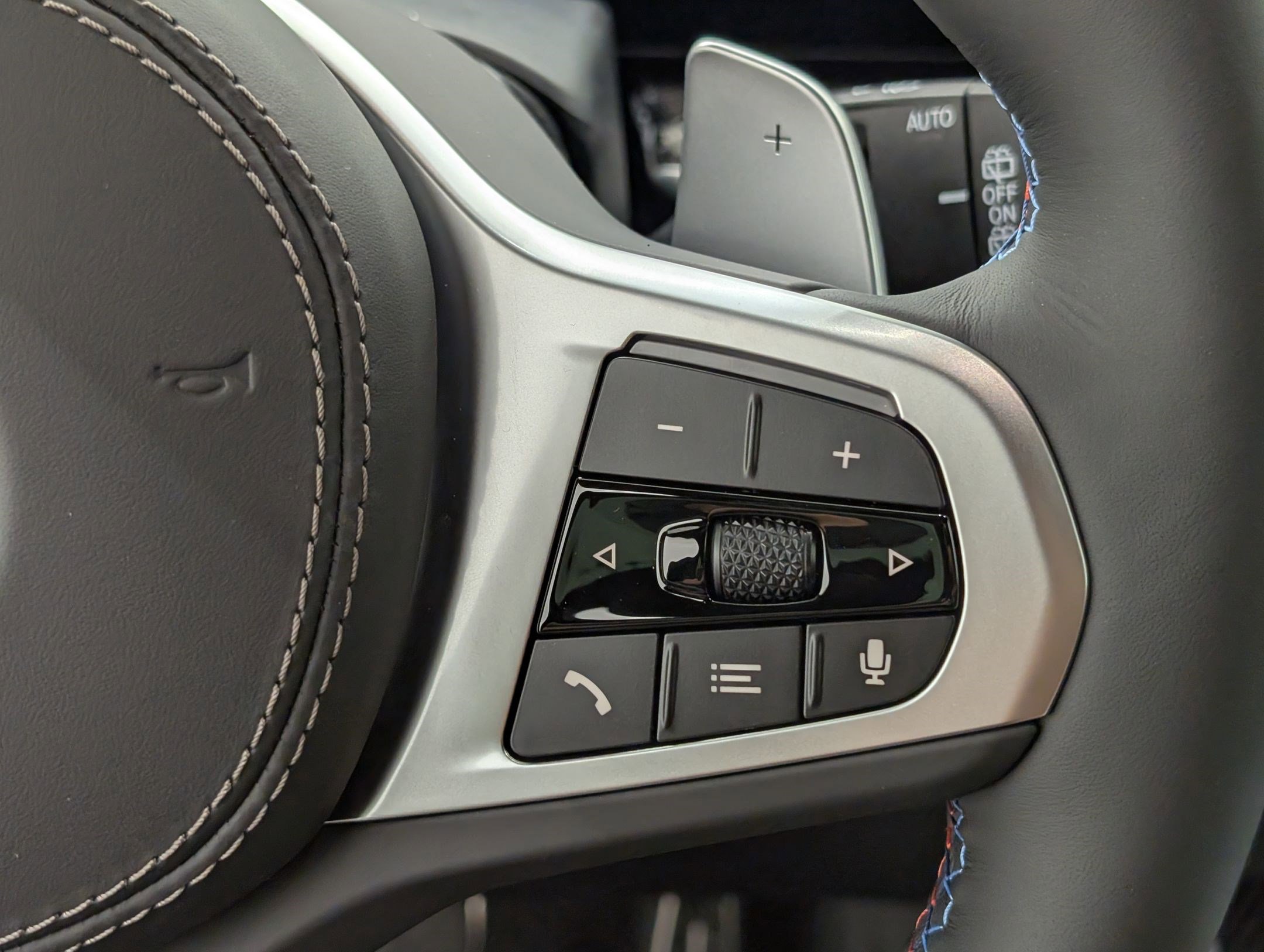 New 2026 BMW X5 M60i image 22