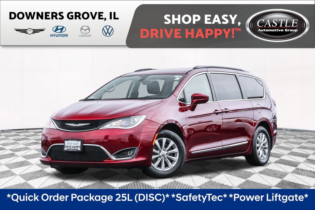 Used 2017 Chrysler Pacifica Touring-L video 1