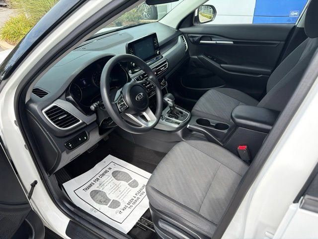 Used 2021 Kia Seltos LX w/ Paint Protection Package AWD/4WD image 11