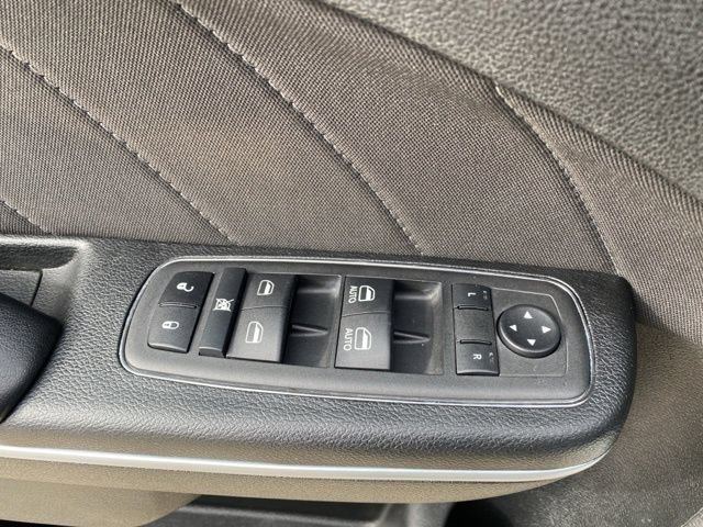 Used 2023 Dodge Charger SXT RWD image 16