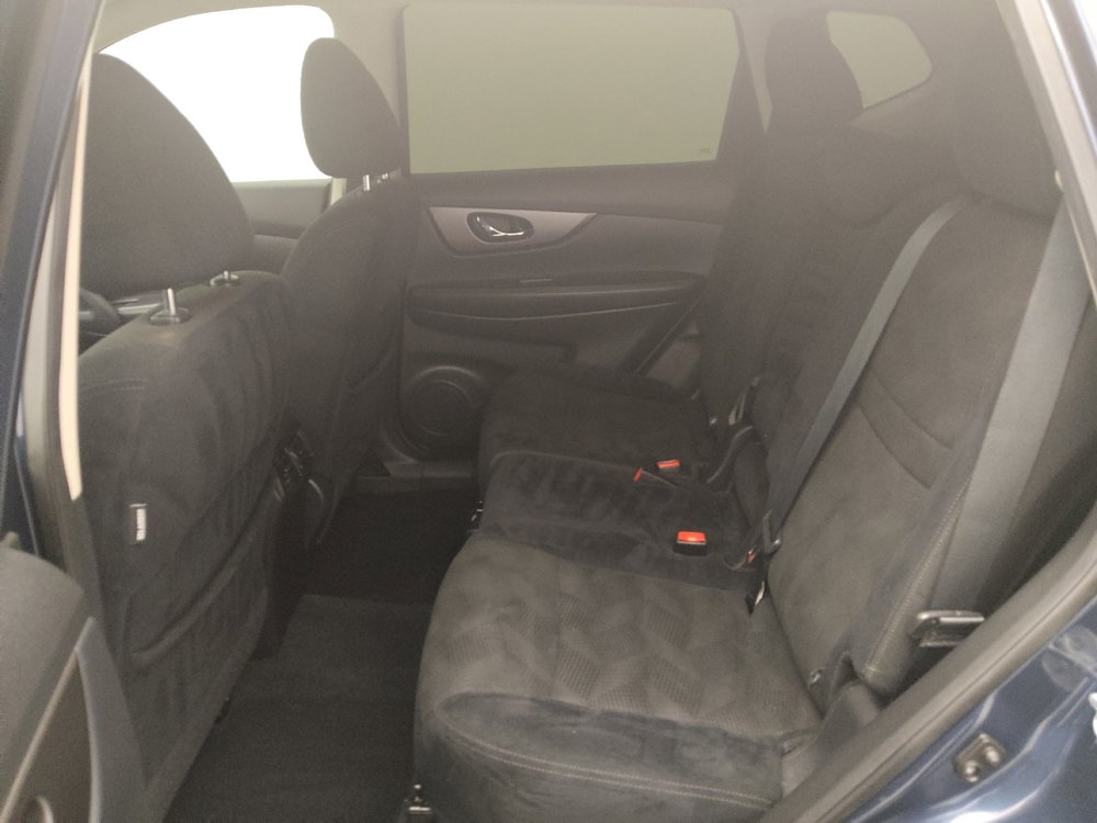 Used 2015 Nissan Rogue SV AWD/4WD image 18