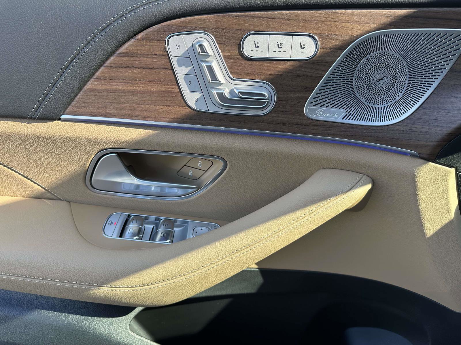 New 2026 Mercedes-Benz GLS 450 4MATIC image 11