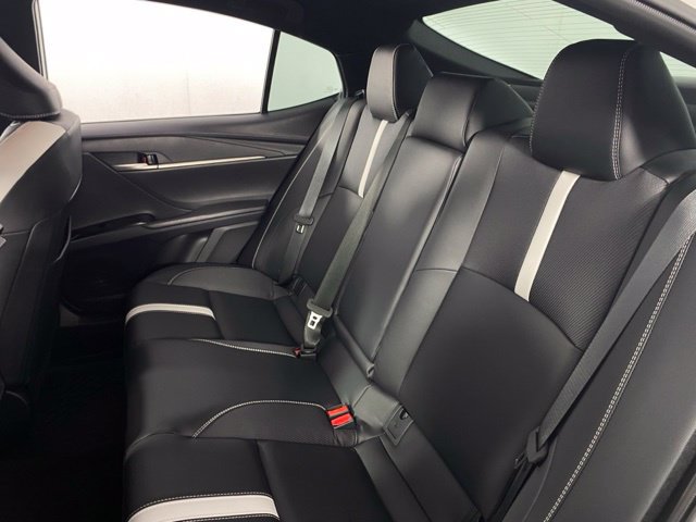 Used 2026 Toyota Camry Hybrid w/ Convenience Package FWD image 16