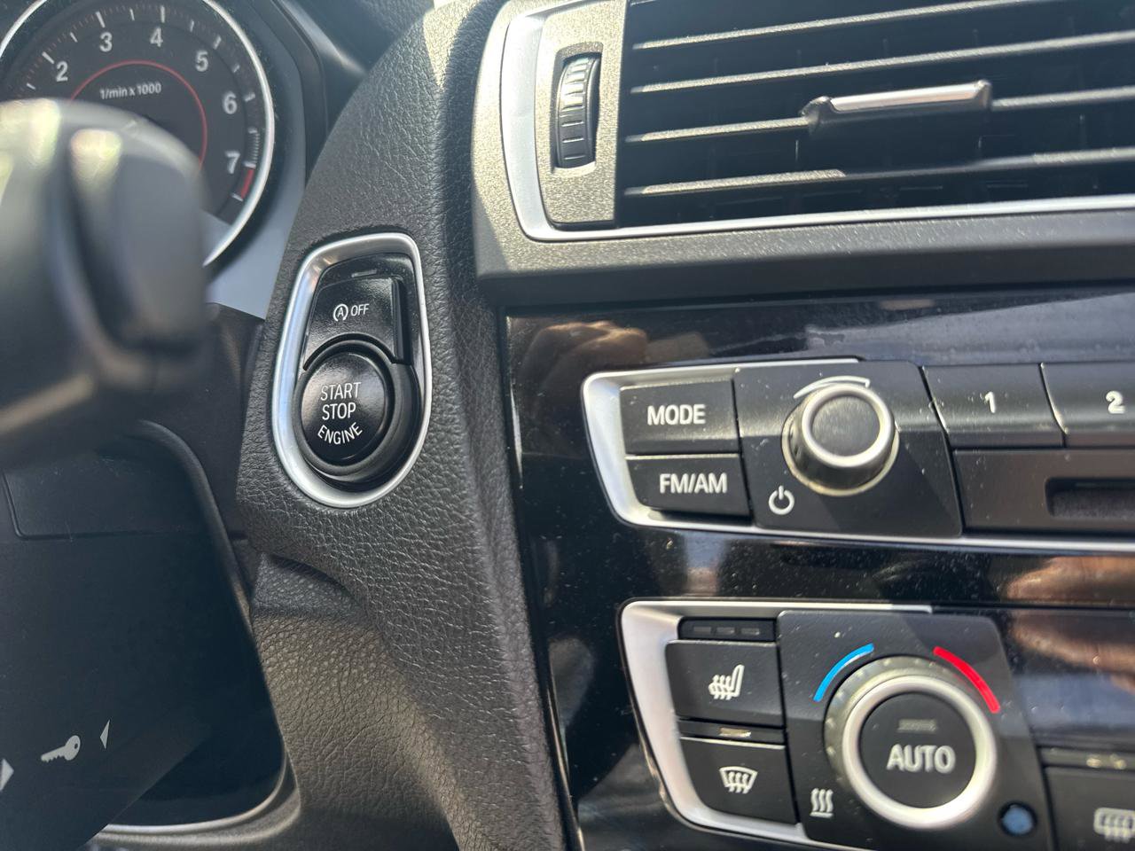 Used 2015 BMW 228i xDrive Convertible AWD/4WD image 32