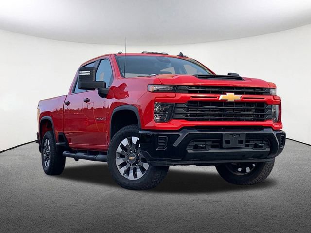Used 2024 Chevrolet Silverado 2500 Custom w/ Custom Value Package image 2