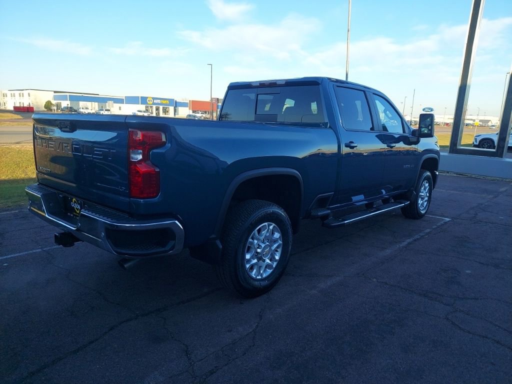 New 2026 Chevrolet Silverado 3500 LT w/ All Star Edition image 6