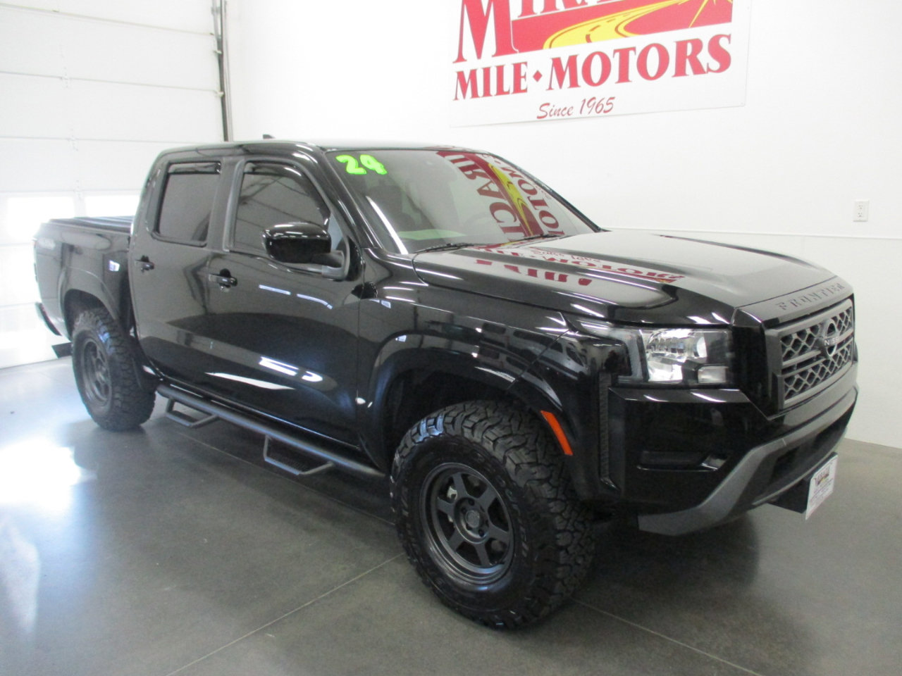 Used 2024 Nissan Frontier SV