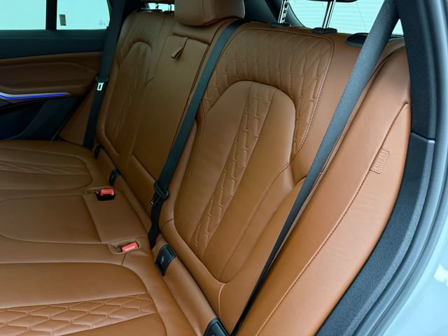 Used 2023 BMW X5 sDrive40i w/ M Sport Package RWD image 35