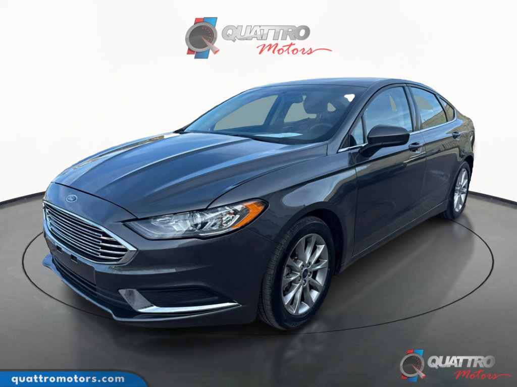 Used 2017 Ford Fusion SE image 1
