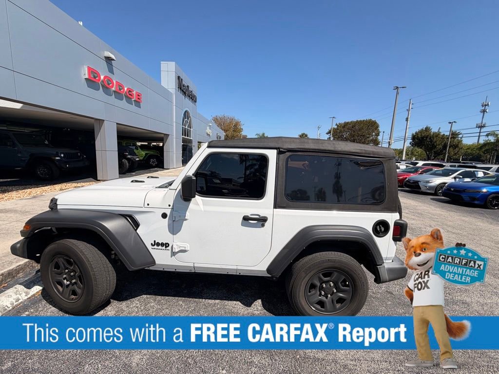 Used 2022 Jeep Wrangler Sport image 3