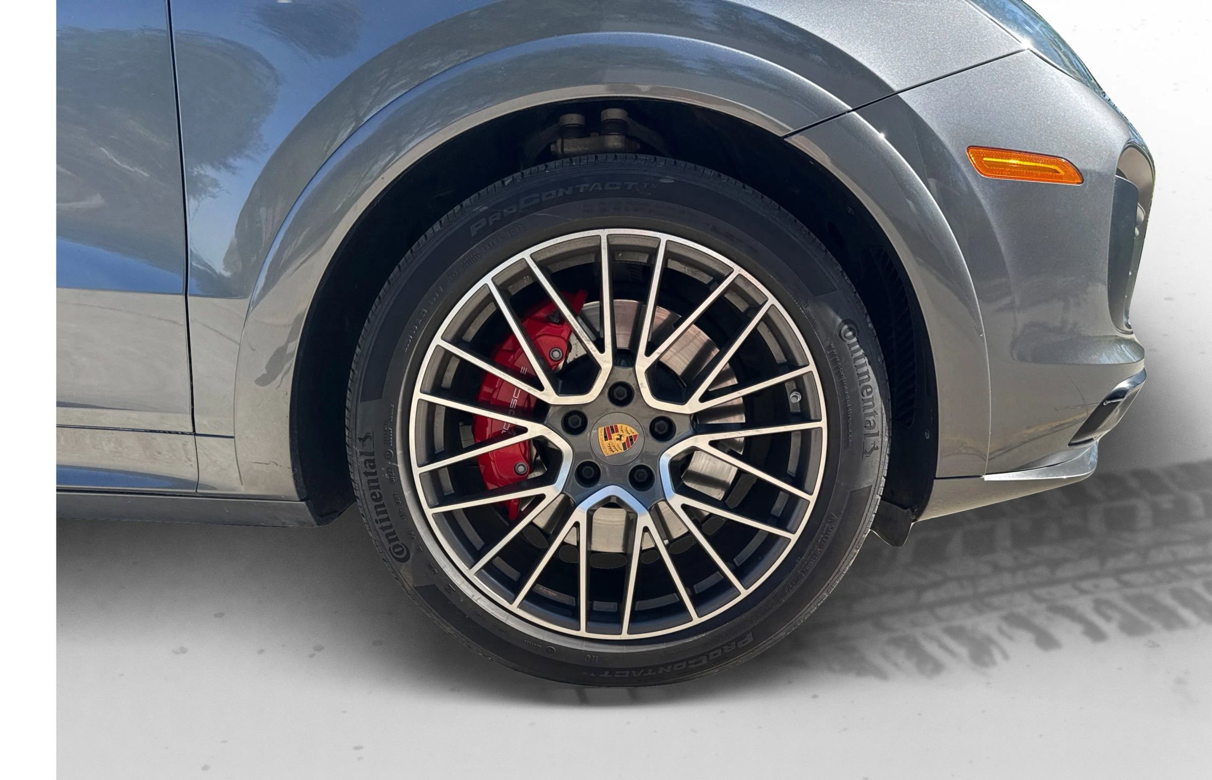 Used 2022 Porsche Cayenne GTS AWD/4WD image 26