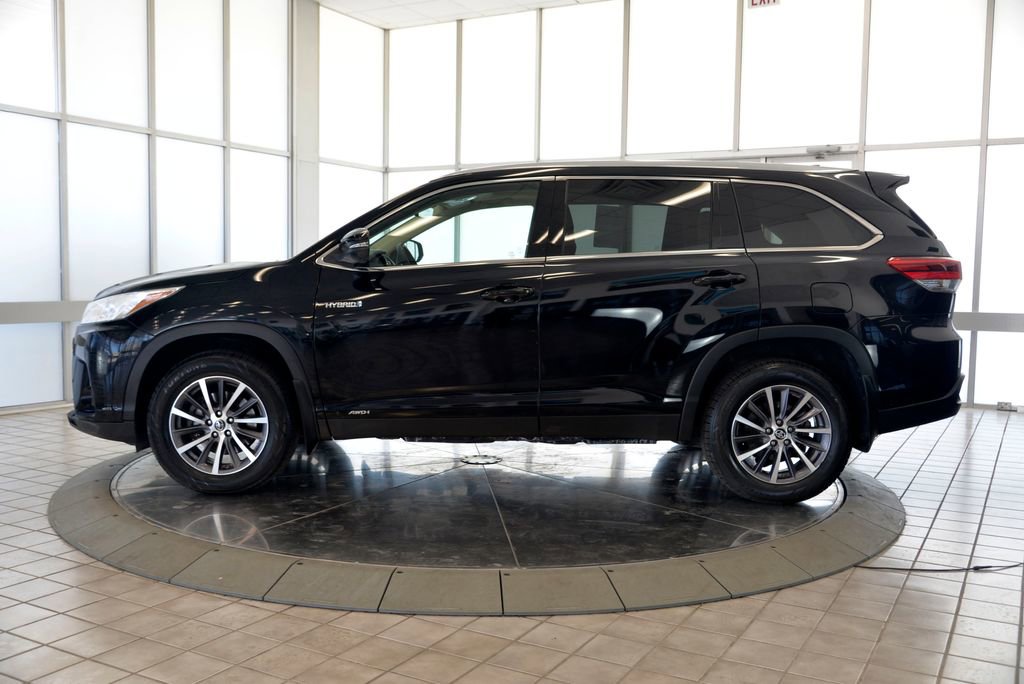 Used 2019 Toyota Highlander XLE image 5