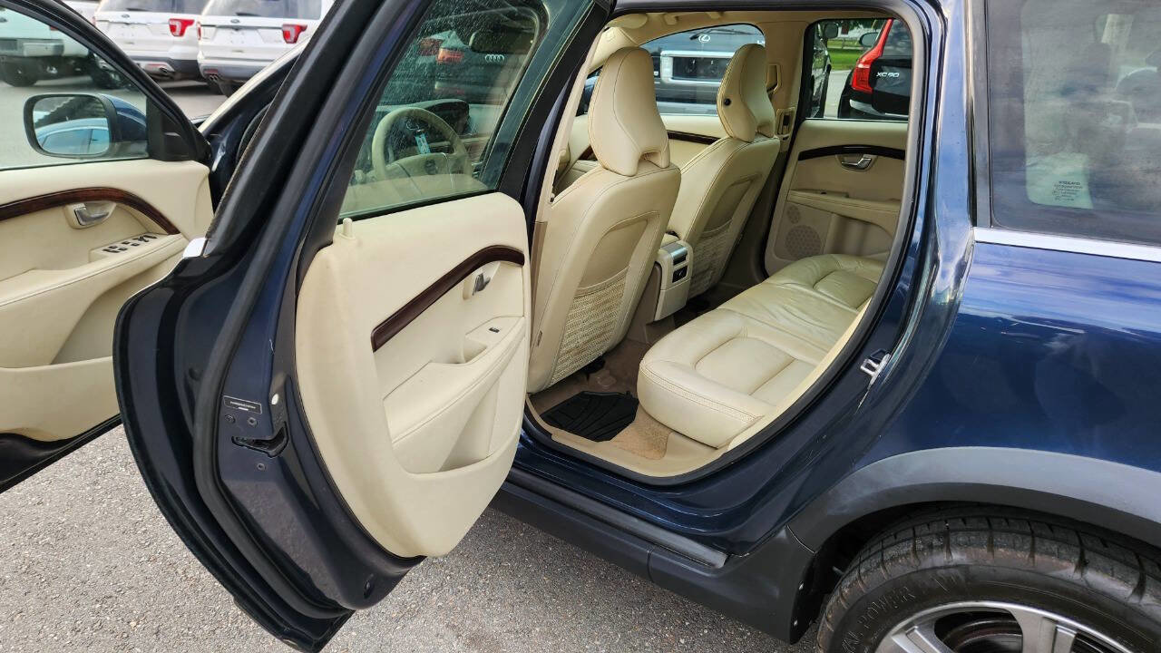 Used 2014 Volvo XC70 T6 image 31