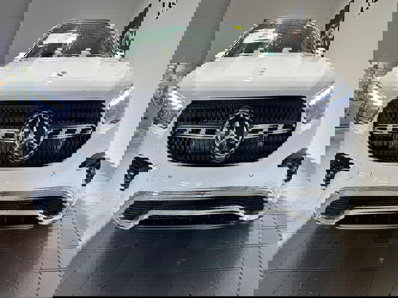 New 2026 Mercedes-Benz GLA 250 4MATIC image 2