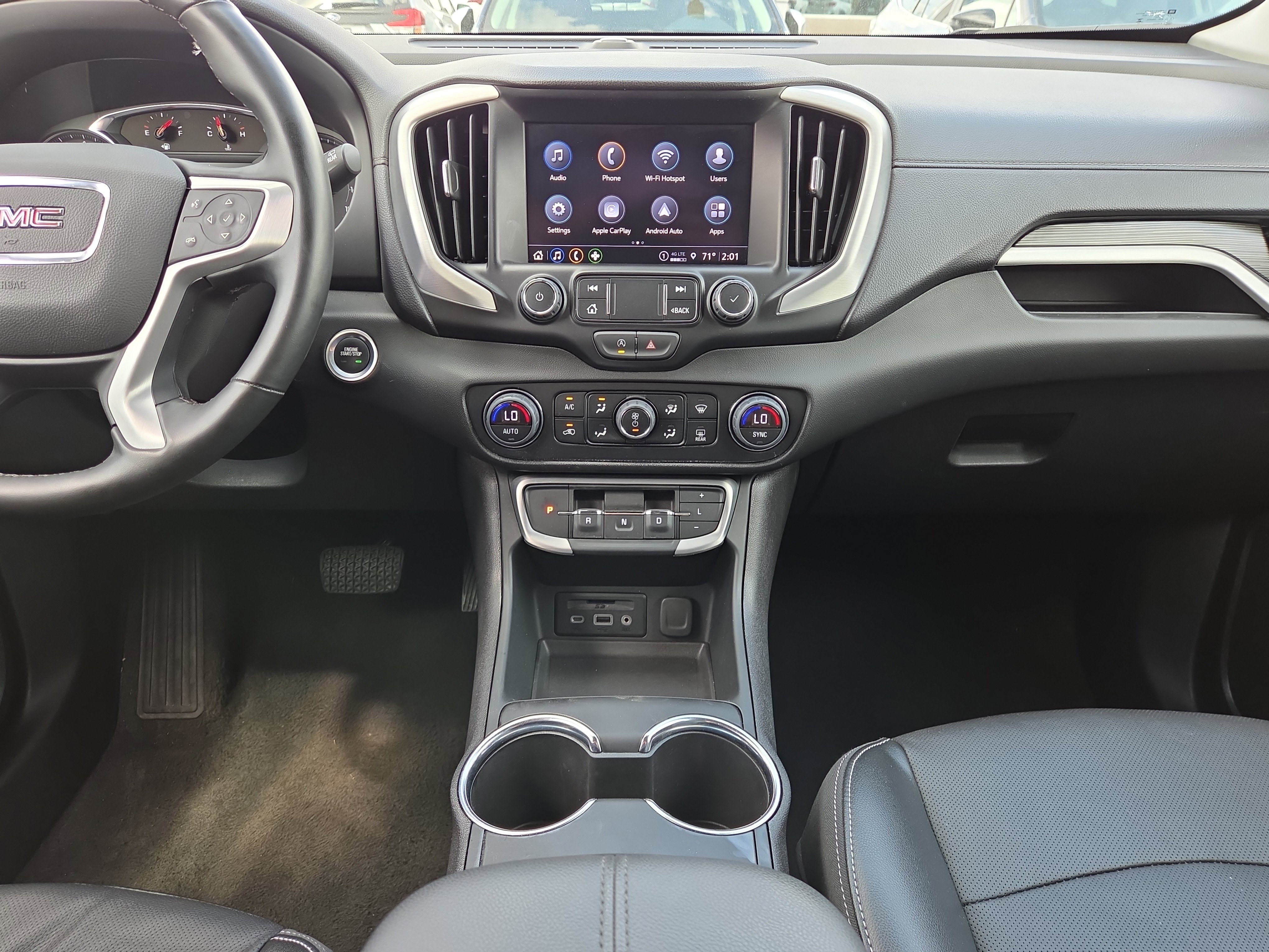 Used 2024 GMC Terrain SLT image 22