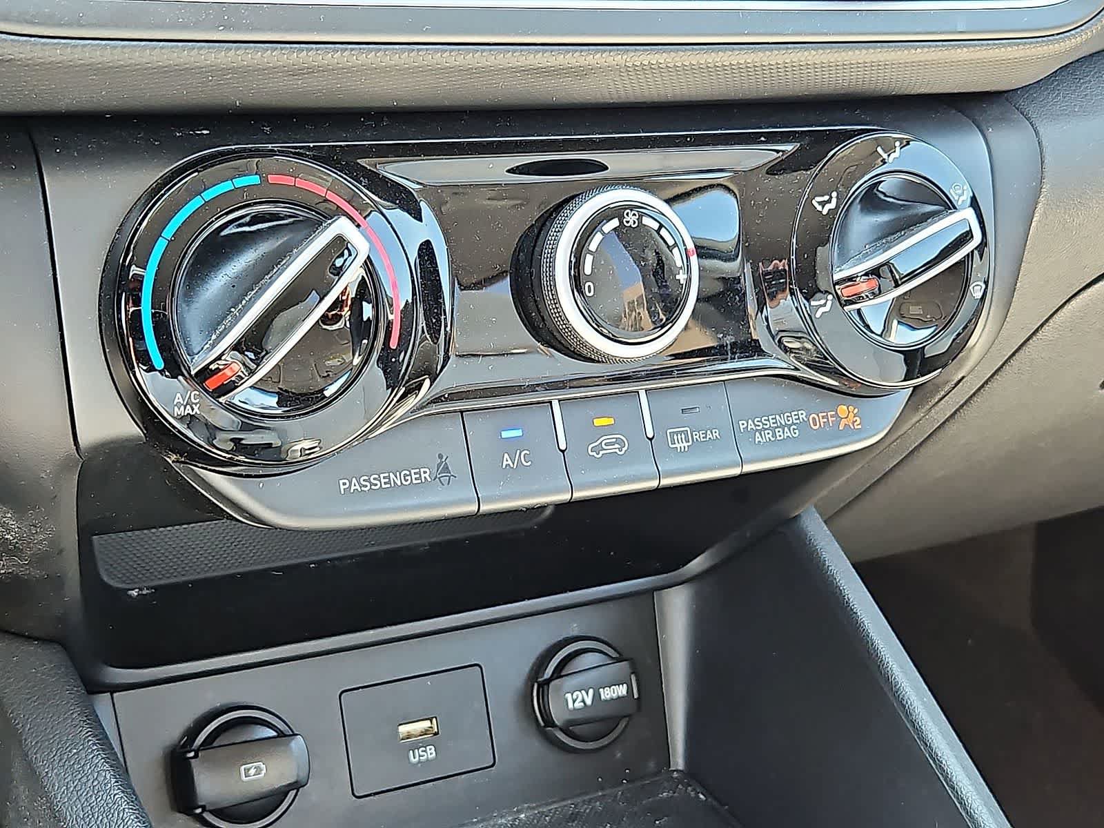 Used 2023 Hyundai Kona SEL FWD image 23