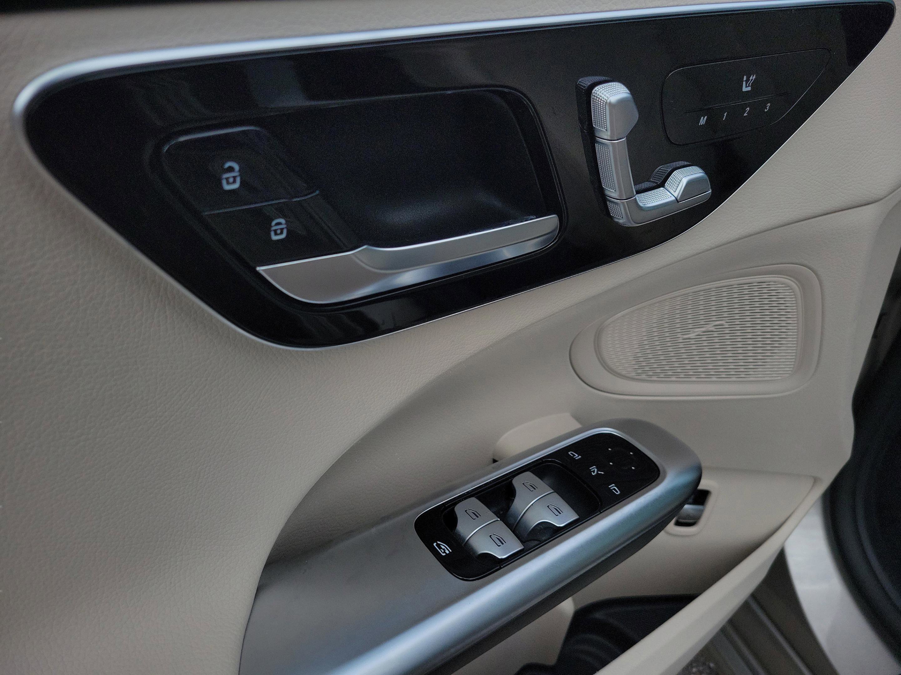 Certified 2023 Mercedes-Benz C 300 Sedan image 20