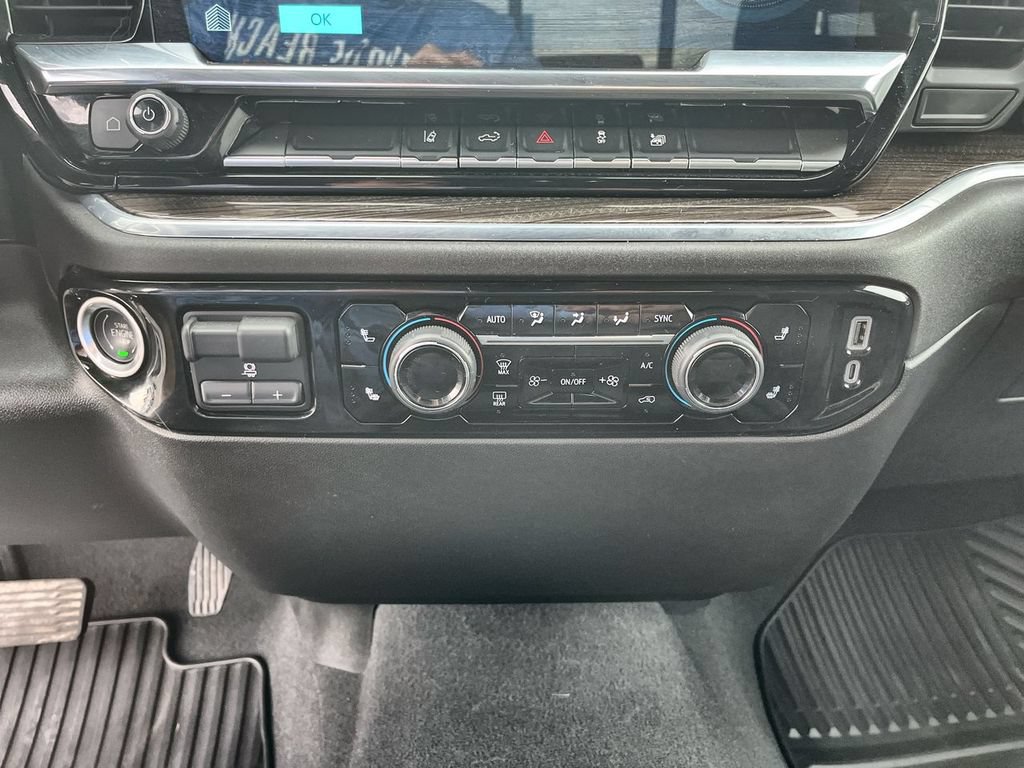 Used 2024 Chevrolet Silverado 2500 LT w/ Convenience Package AWD/4WD image 9