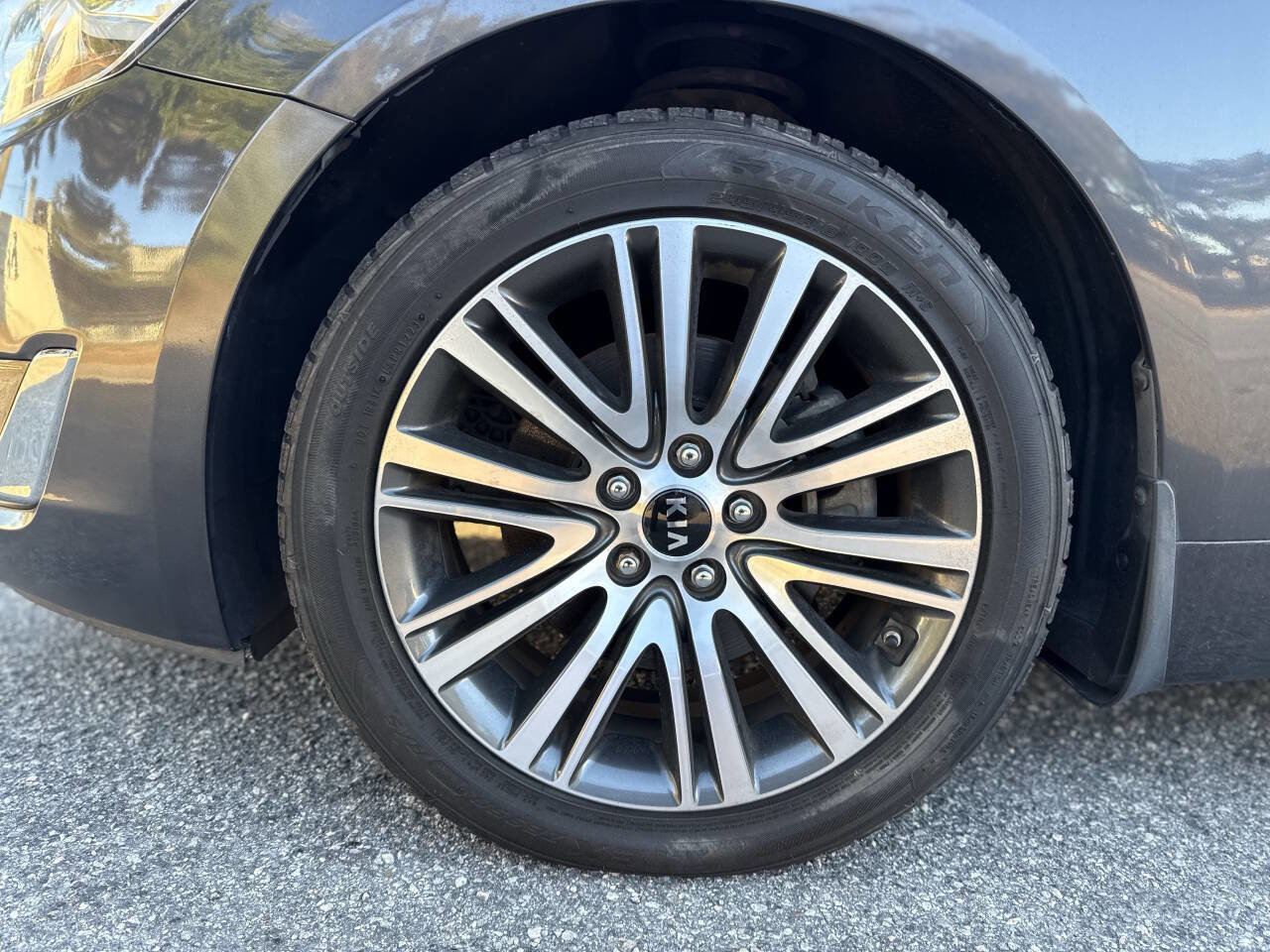 Used 2014 Kia Cadenza Premium image 28