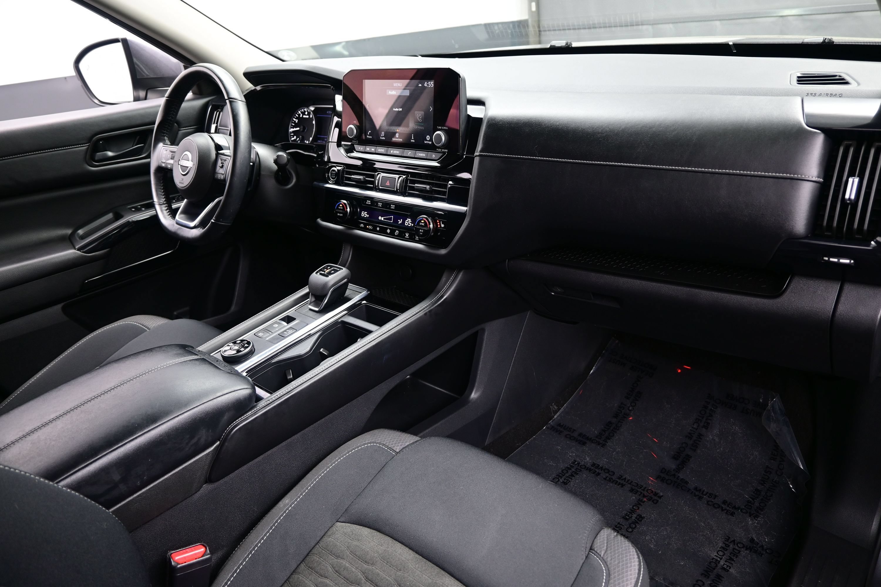 Used 2023 Nissan Pathfinder SV AWD/4WD image 15