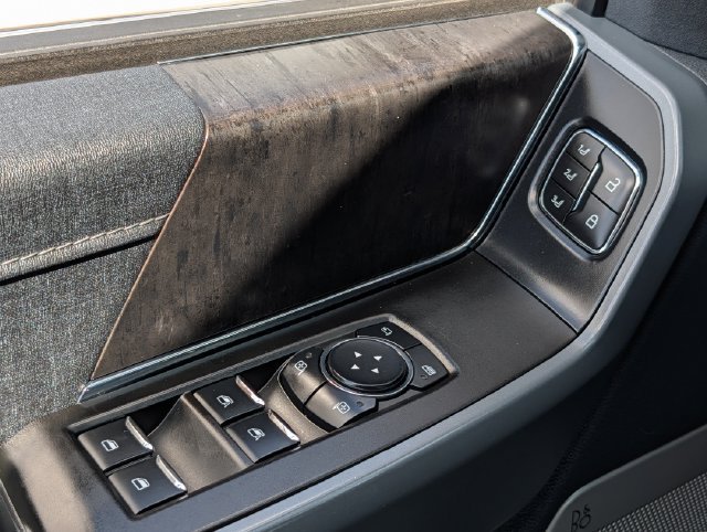 Used 2023 Ford F150 Lariat AWD/4WD image 23