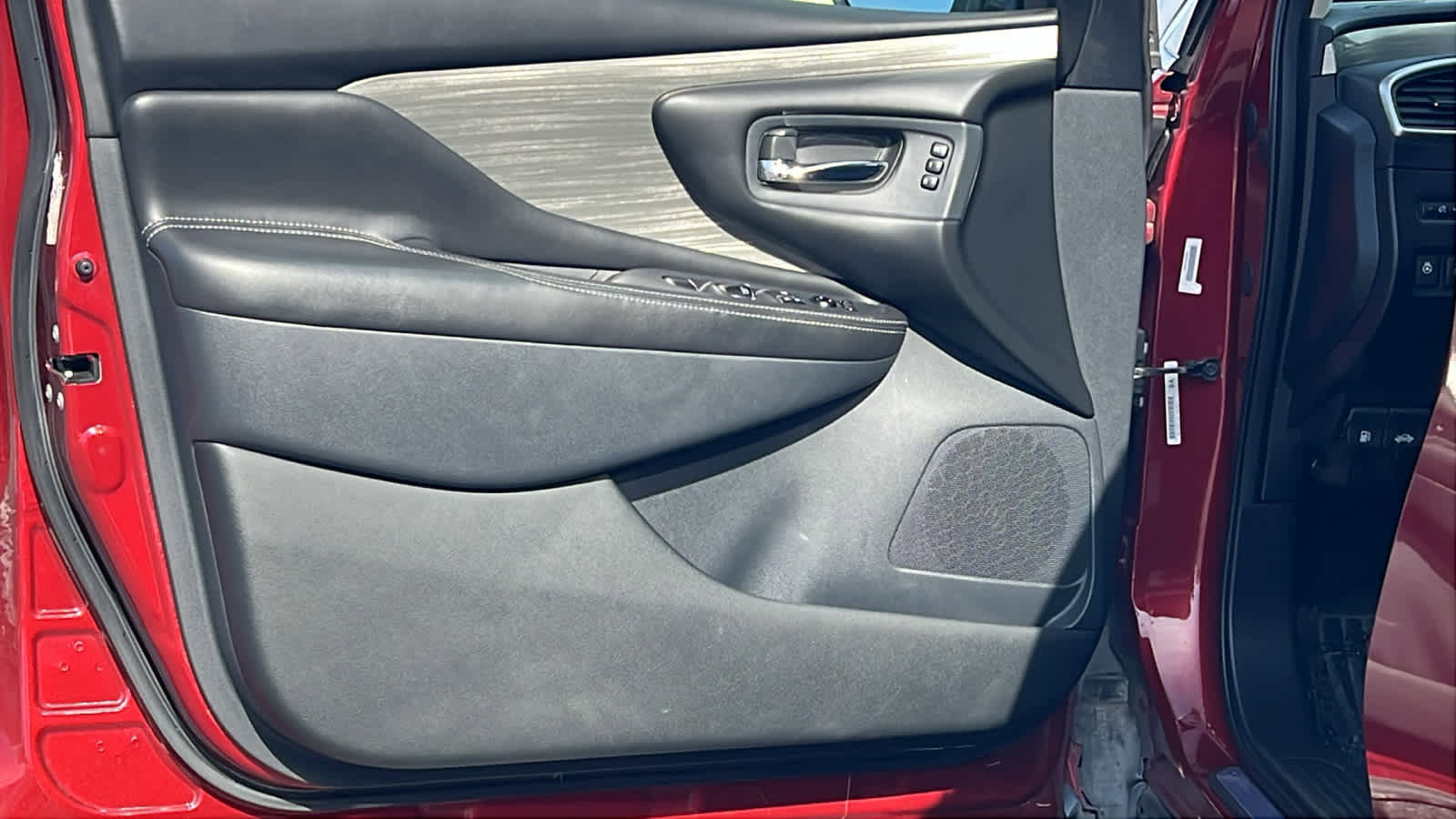 Used 2018 Nissan Murano Platinum w/ Cargo Package image 23