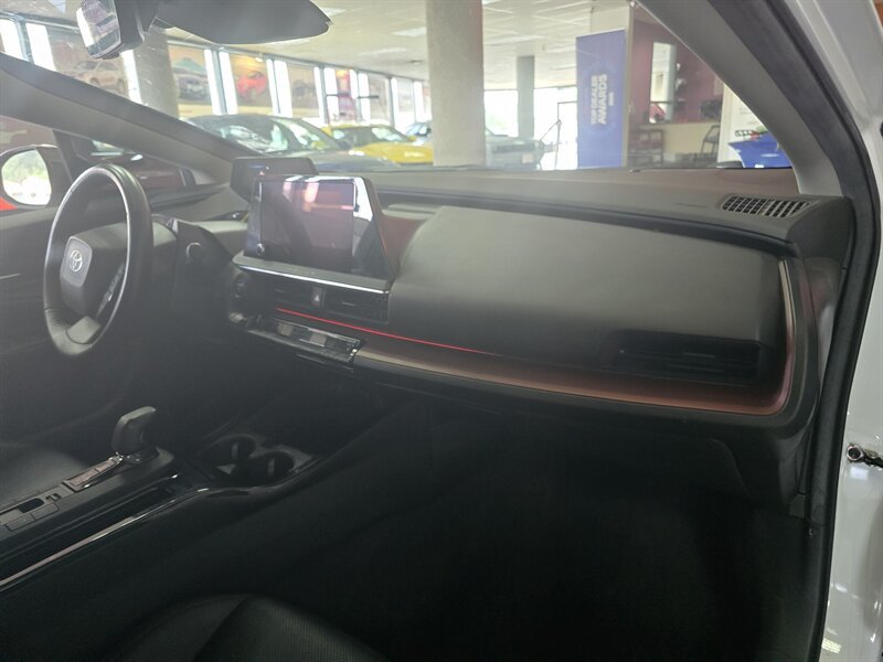 Used 2023 Toyota Prius Prime FWD image 14