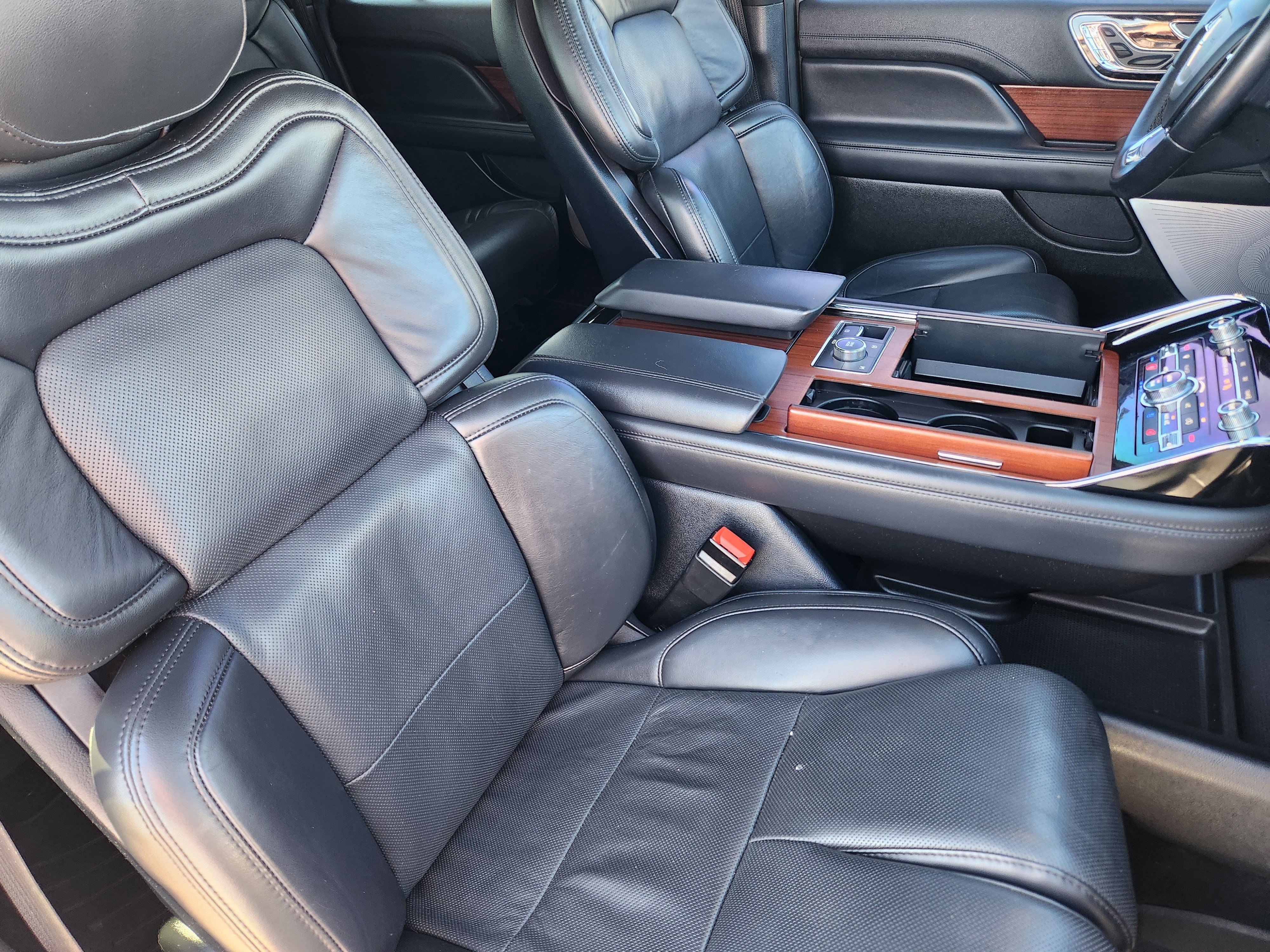 Used 2023 Lincoln Navigator L Reserve image 14