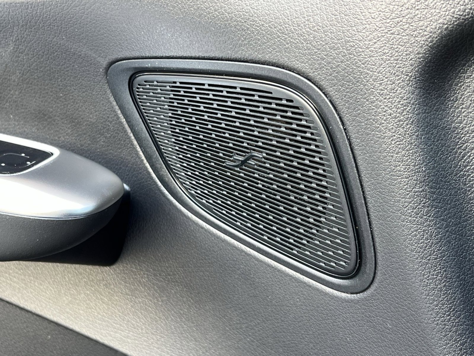 New 2026 Mercedes-Benz GLC 300 4MATIC image 34