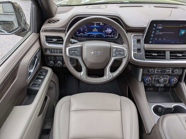 Used 2023 Chevrolet Tahoe Z71 w/ Luxury Package AWD/4WD image 18