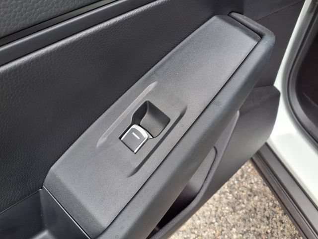 Used 2025 Honda Accord SE image 17