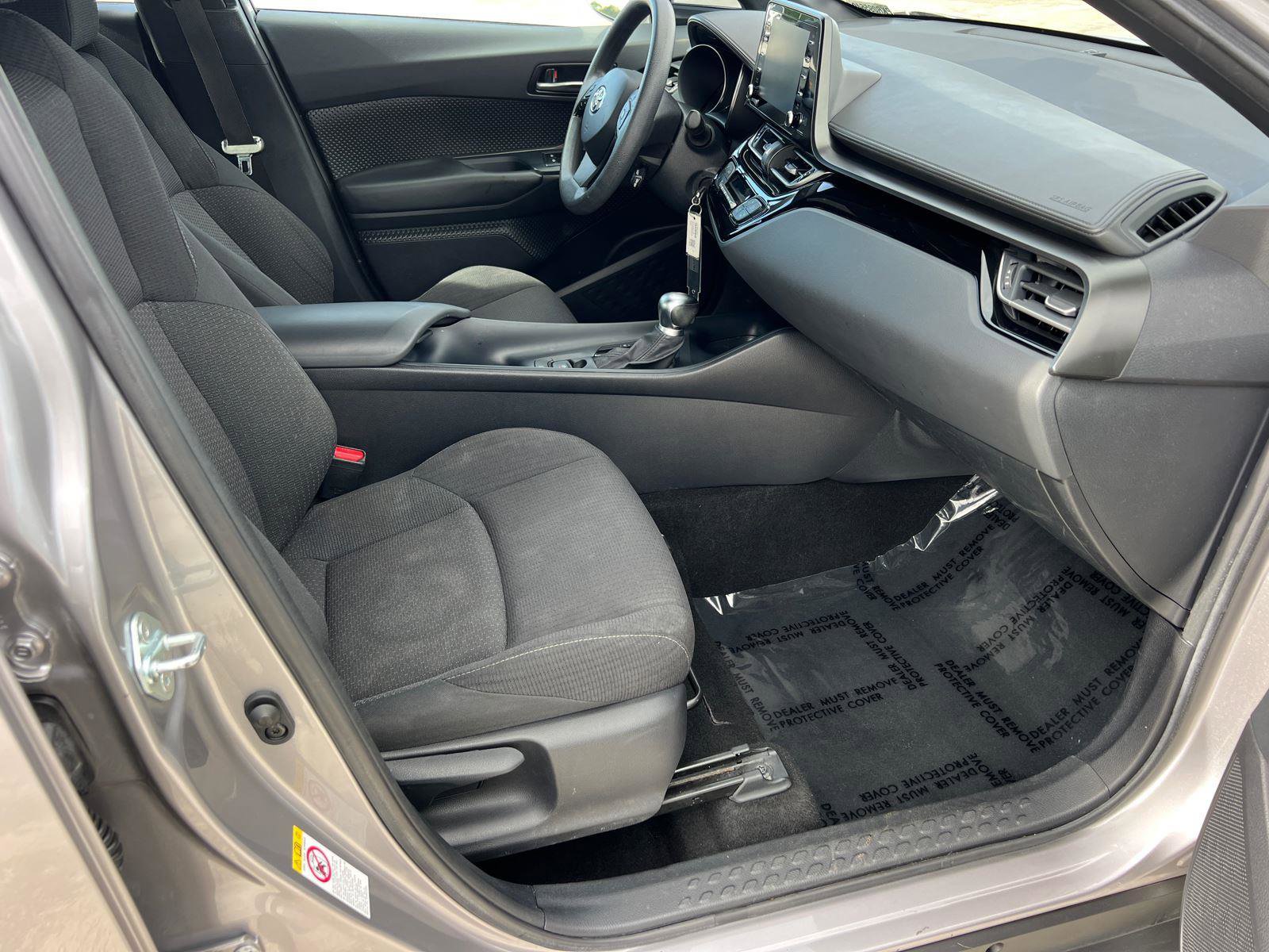 Used 2019 Toyota C-HR LE FWD image 13