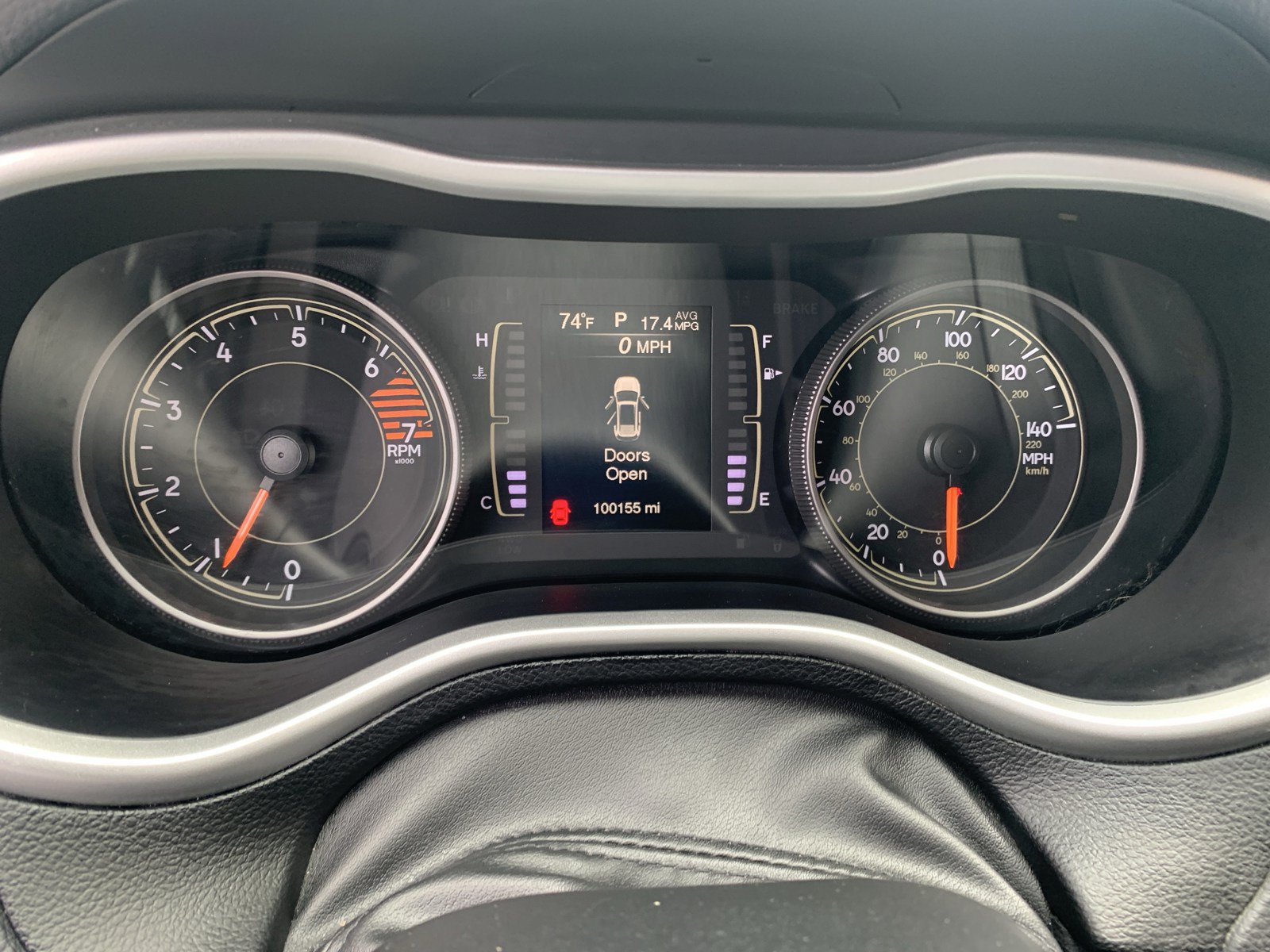 Used 2018 Jeep Cherokee Latitude Plus w/ Cold Weather Group AWD/4WD image 14