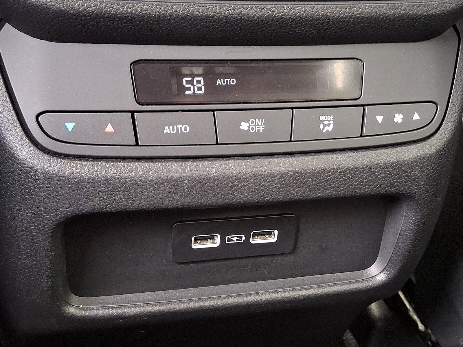 Used 2023 Honda Pilot EX-L image 12