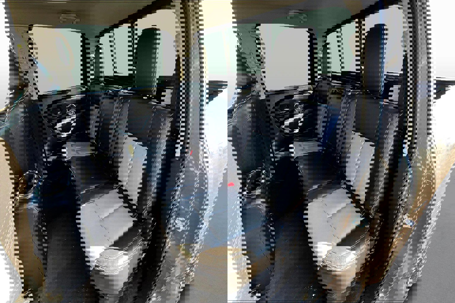 Used 2021 Nissan Titan SV w/ SV Convenience Package image 25