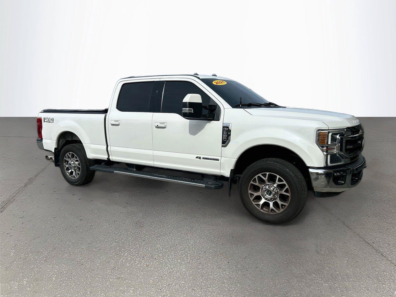Used 2021 Ford F350 Lariat w/ Lariat Ultimate Package AWD/4WD image 3
